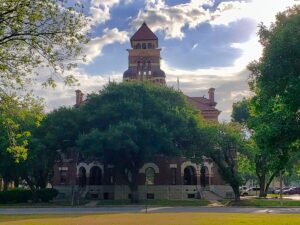 gonzales-county-texas-courthouse