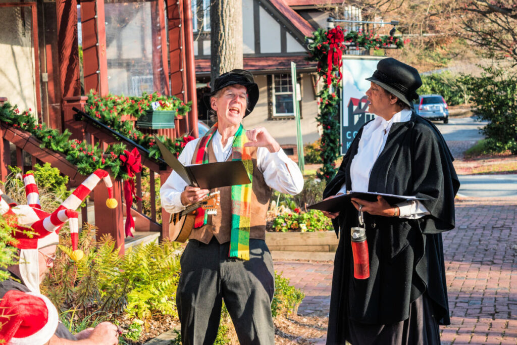dickens-in-the-village-celebration
