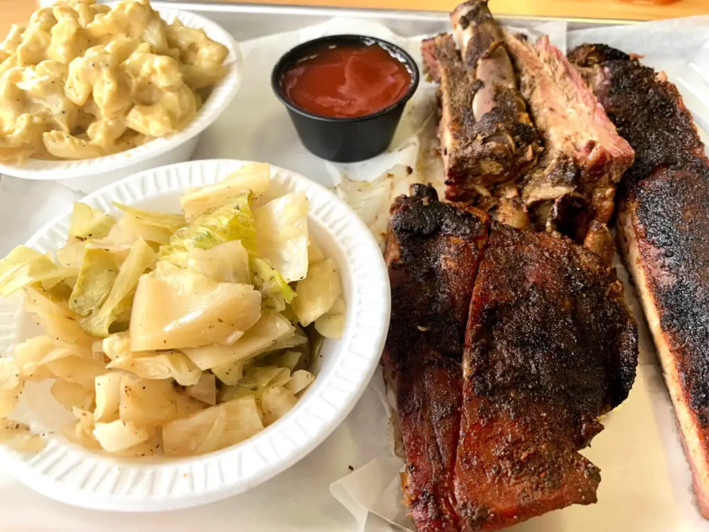 ribs-and-cabbage-from-bootsies