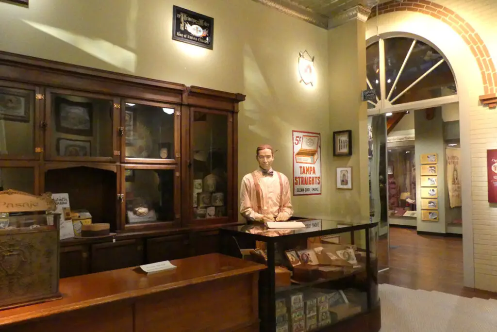 tampa-history-museum-soda-counter