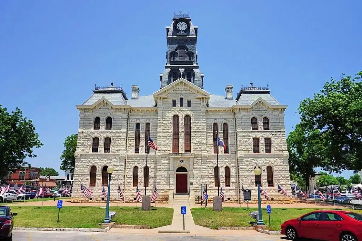 hood-county-courthouse-tx