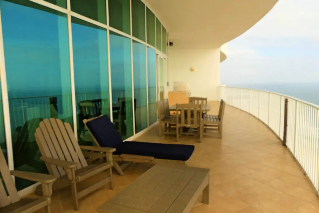 turquoise-place-hotel-balcony