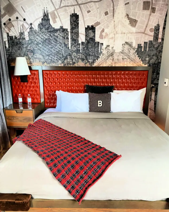  bedroom-at-the-bobby-hotel